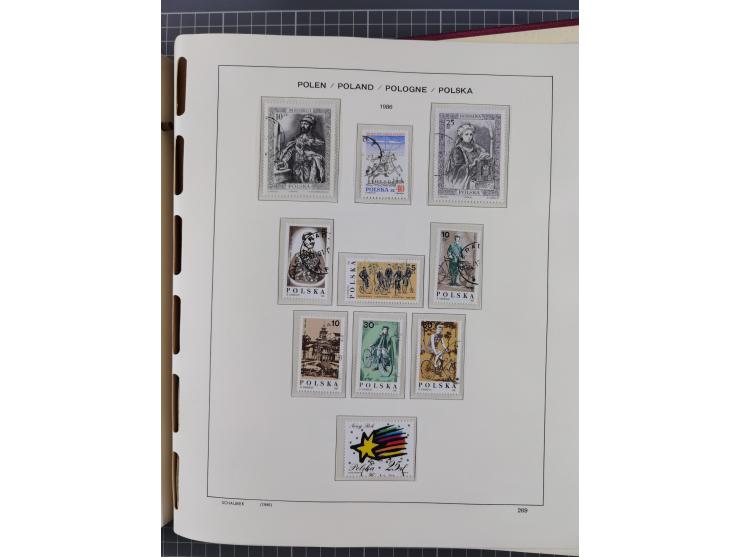 1918/89 (ca.), mint never hinged/unused and mostly used collection with duplicates, including Polish areas, Schlesien, etc., 