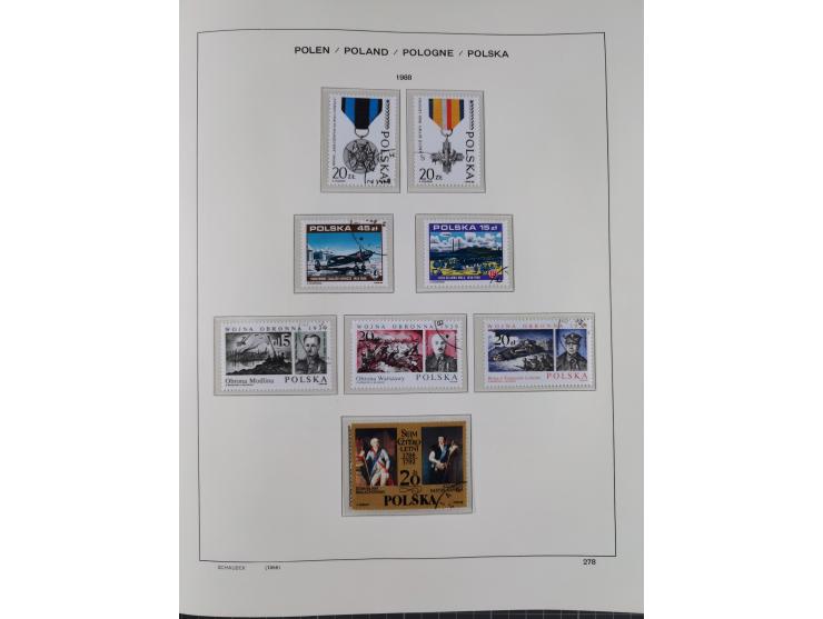 1918/89 (ca.), mint never hinged/unused and mostly used collection with duplicates, including Polish areas, Schlesien, etc., 