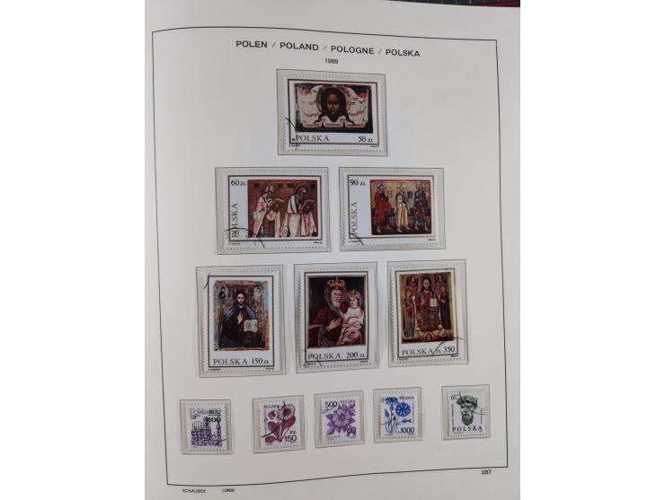 1918/89 (ca.), mint never hinged/unused and mostly used collection with duplicates, including Polish areas, Schlesien, etc., 