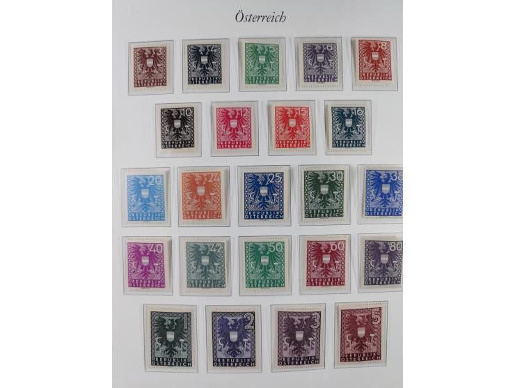 1945/67, in den Hauptnummern komplette bis auf Mi.-Nr. 691 postfrische Sammlung inkl. Mi.-Nr. Va-d sign. Kovar VÖB, 674-92 si
