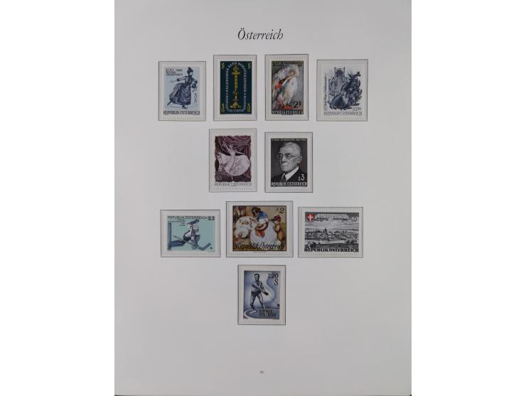 1945/67, in den Hauptnummern komplette bis auf Mi.-Nr. 691 postfrische Sammlung inkl. Mi.-Nr. Va-d sign. Kovar VÖB, 674-92 si