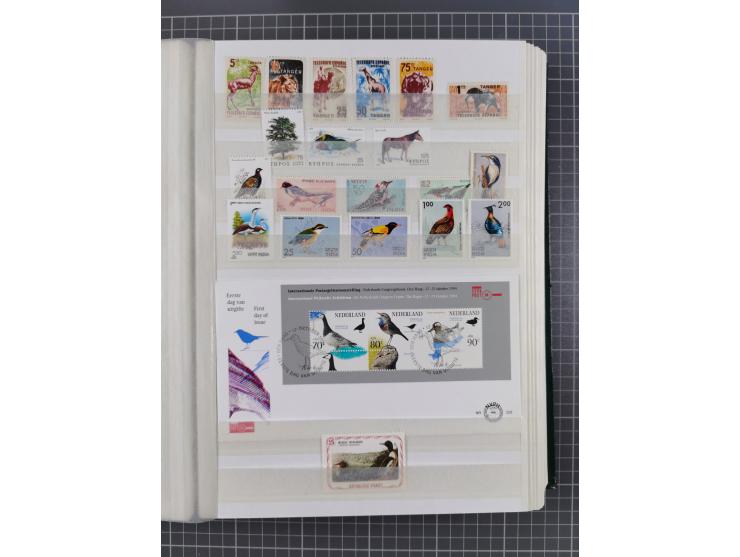 FAUNA: 1940/90 (ca.), collection in album starting with Western Australia Swans, many animal series from Lebanon and Turkey, 