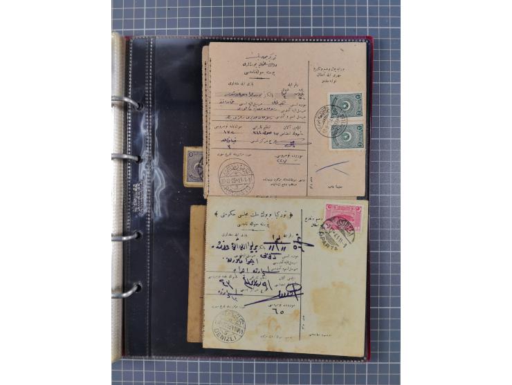 1914/18, WWI Collection including mint set ‘Crescent and Five pointed Star’, London printings, mainly unused and fine.