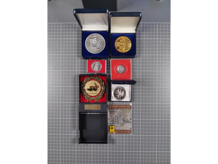 BRD: 1980/90 ca., bunte Mischung, ca. 2,3 kg