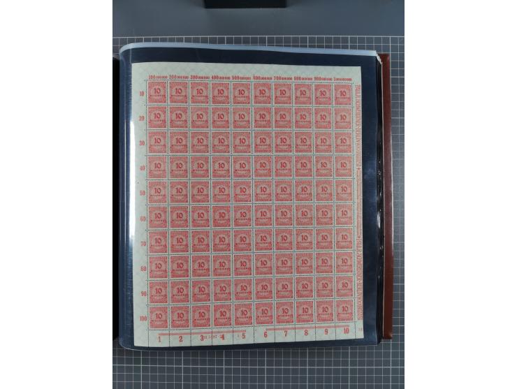 1923, meist postfrische Sammlung mit ca. 200 Bogen ex Mi.-Nr. 313-30, dabei u.a. Mi.-Nr. 330A (4) und 330B (3), gute Erhaltun