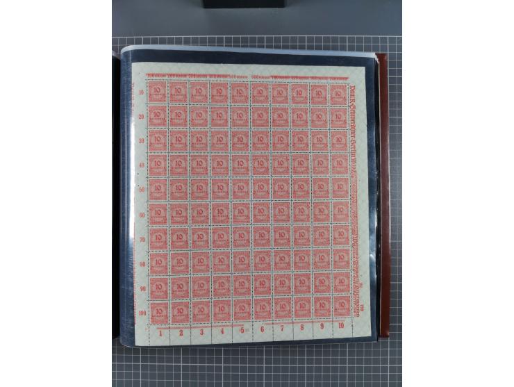 1923, meist postfrische Sammlung mit ca. 200 Bogen ex Mi.-Nr. 313-30, dabei u.a. Mi.-Nr. 330A (4) und 330B (3), gute Erhaltun