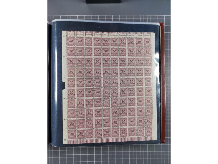1923, meist postfrische Sammlung mit ca. 200 Bogen ex Mi.-Nr. 313-30, dabei u.a. Mi.-Nr. 330A (4) und 330B (3), gute Erhaltun