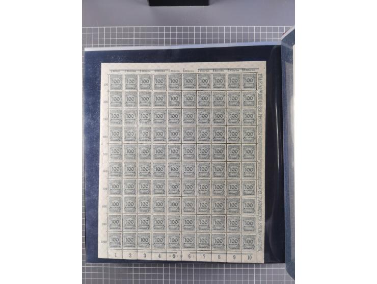 1923, meist postfrische Sammlung mit ca. 200 Bogen ex Mi.-Nr. 313-30, dabei u.a. Mi.-Nr. 330A (4) und 330B (3), gute Erhaltun