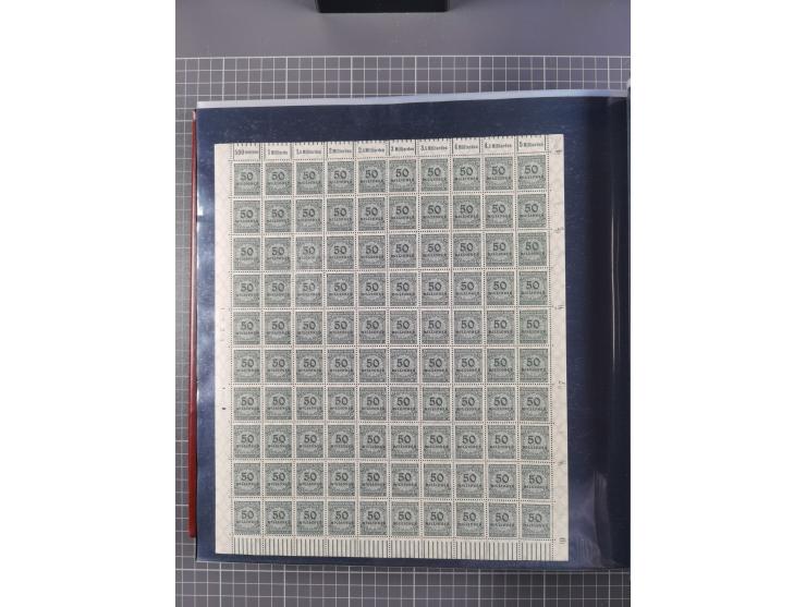 1923, meist postfrische Sammlung mit ca. 200 Bogen ex Mi.-Nr. 313-30, dabei u.a. Mi.-Nr. 330A (4) und 330B (3), gute Erhaltun