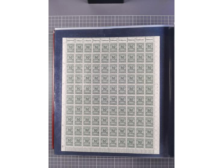 1923, meist postfrische Sammlung mit ca. 200 Bogen ex Mi.-Nr. 313-30, dabei u.a. Mi.-Nr. 330A (4) und 330B (3), gute Erhaltun