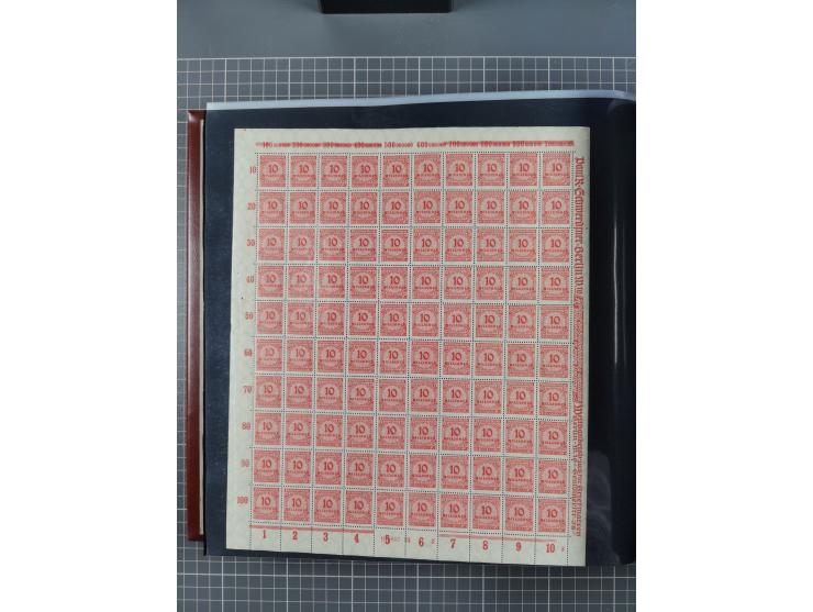 1923, meist postfrische Sammlung mit ca. 200 Bogen ex Mi.-Nr. 313-30, dabei u.a. Mi.-Nr. 330A (4) und 330B (3), gute Erhaltun