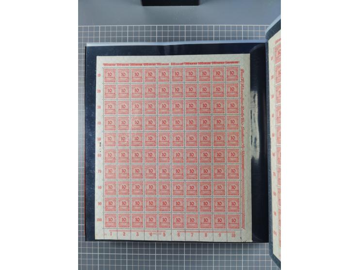 1923, meist postfrische Sammlung mit ca. 200 Bogen ex Mi.-Nr. 313-30, dabei u.a. Mi.-Nr. 330A (4) und 330B (3), gute Erhaltun