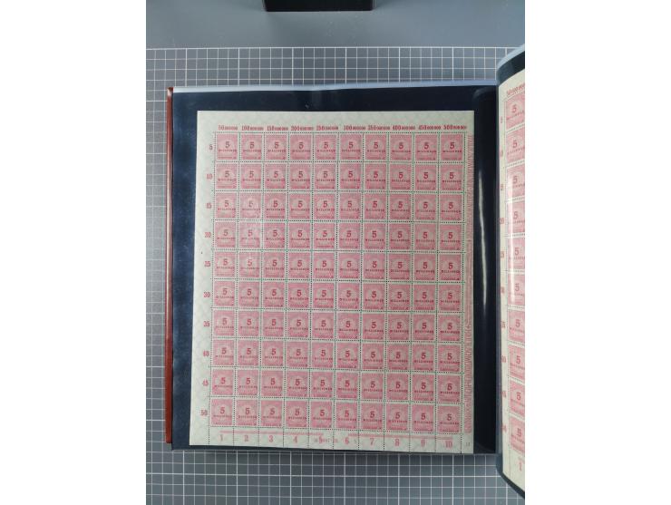 1923, meist postfrische Sammlung mit ca. 200 Bogen ex Mi.-Nr. 313-30, dabei u.a. Mi.-Nr. 330A (4) und 330B (3), gute Erhaltun