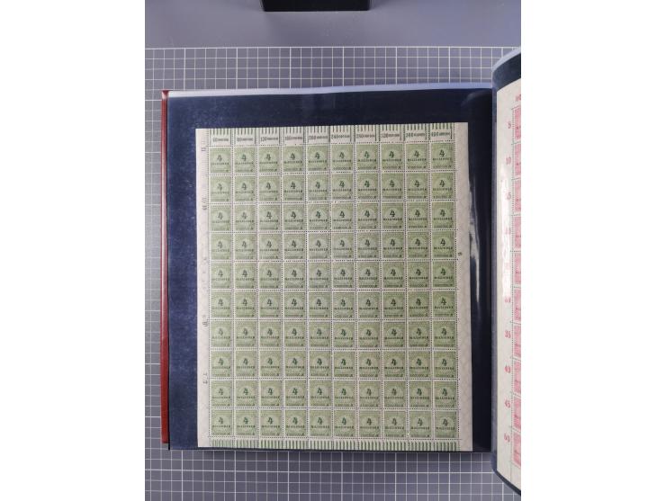 1923, meist postfrische Sammlung mit ca. 200 Bogen ex Mi.-Nr. 313-30, dabei u.a. Mi.-Nr. 330A (4) und 330B (3), gute Erhaltun