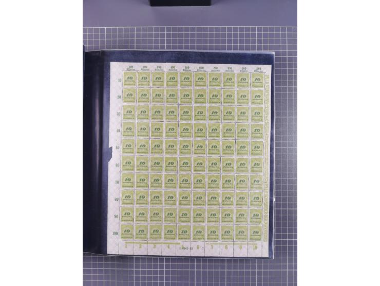 1923, meist postfrische Sammlung mit ca. 200 Bogen ex Mi.-Nr. 313-30, dabei u.a. Mi.-Nr. 330A (4) und 330B (3), gute Erhaltun