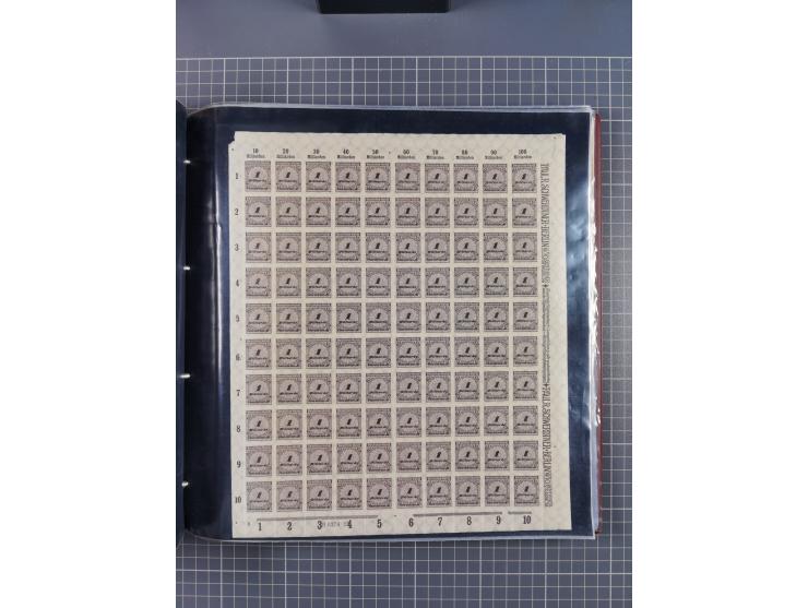 1923, meist postfrische Sammlung mit ca. 200 Bogen ex Mi.-Nr. 313-30, dabei u.a. Mi.-Nr. 330A (4) und 330B (3), gute Erhaltun