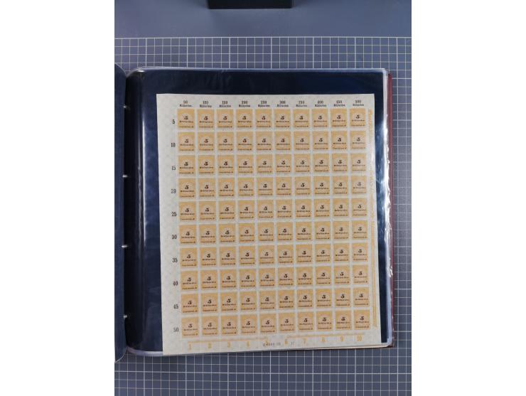 1923, meist postfrische Sammlung mit ca. 200 Bogen ex Mi.-Nr. 313-30, dabei u.a. Mi.-Nr. 330A (4) und 330B (3), gute Erhaltun