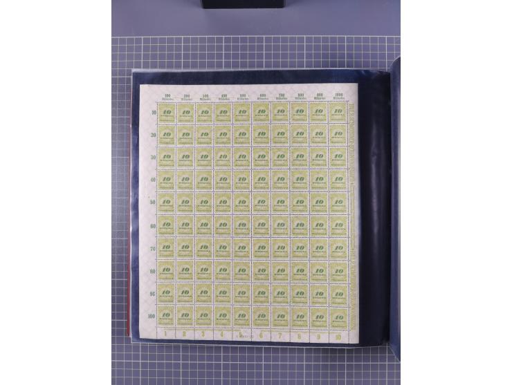 1923, meist postfrische Sammlung mit ca. 200 Bogen ex Mi.-Nr. 313-30, dabei u.a. Mi.-Nr. 330A (4) und 330B (3), gute Erhaltun