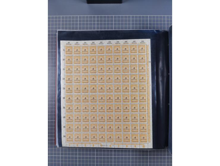 1923, meist postfrische Sammlung mit ca. 200 Bogen ex Mi.-Nr. 313-30, dabei u.a. Mi.-Nr. 330A (4) und 330B (3), gute Erhaltun