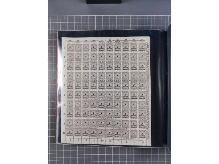 1923, meist postfrische Sammlung mit ca. 200 Bogen ex Mi.-Nr. 313-30, dabei u.a. Mi.-Nr. 330A (4) und 330B (3), gute Erhaltun