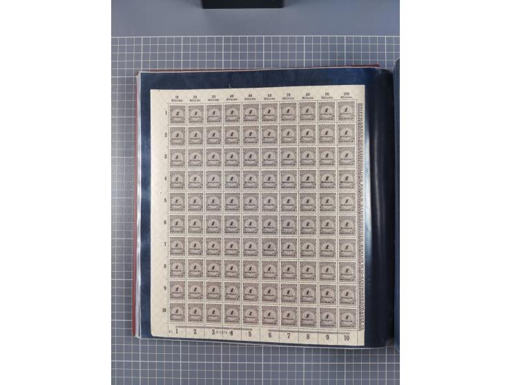 1923, meist postfrische Sammlung mit ca. 200 Bogen ex Mi.-Nr. 313-30, dabei u.a. Mi.-Nr. 330A (4) und 330B (3), gute Erhaltun