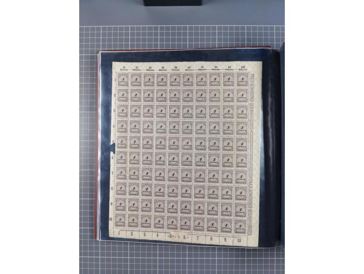 1923, meist postfrische Sammlung mit ca. 200 Bogen ex Mi.-Nr. 313-30, dabei u.a. Mi.-Nr. 330A (4) und 330B (3), gute Erhaltun