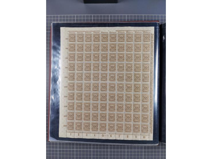 1923, meist postfrische Sammlung mit ca. 200 Bogen ex Mi.-Nr. 313-30, dabei u.a. Mi.-Nr. 330A (4) und 330B (3), gute Erhaltun