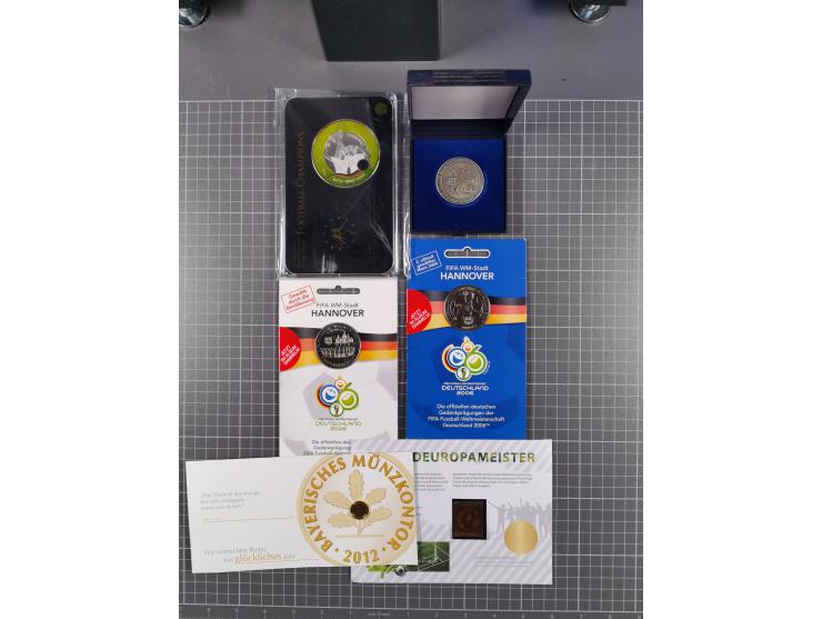 DEUTSCHLAND 1821/1990 ca., etwas Altdeutsche Staaten, DDR 5 und 10 Markstücke, teils bessere, zudem etwas alle Welt und Medai