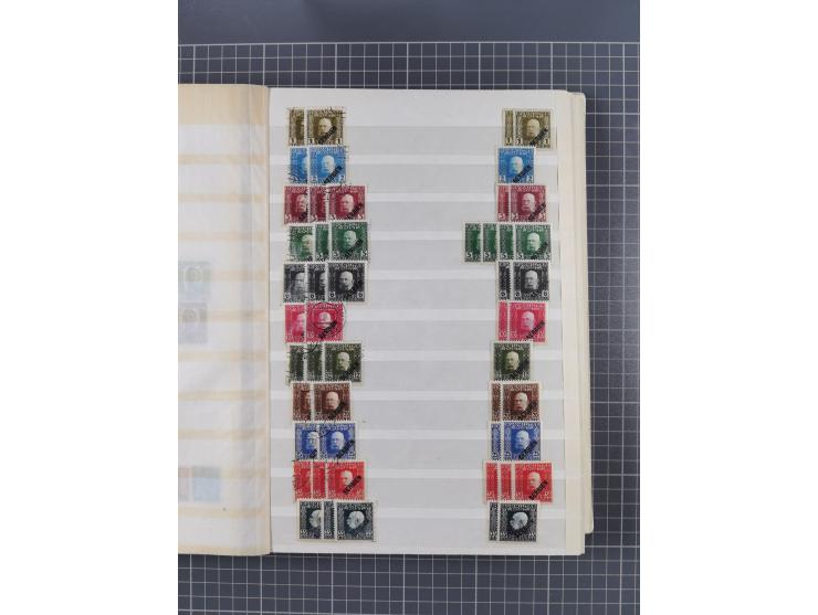 1850/1916 (ca.), Stempelsammlung auf losen Marken nach Orten geordnet, dazu Lombardei Venetien, Feldpost und Levante ungebrau