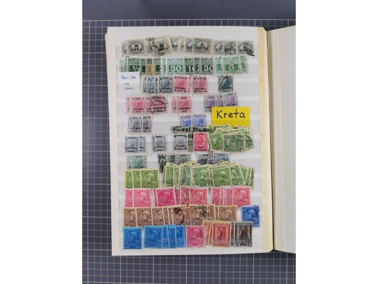 1850/1916 (ca.), Stempelsammlung auf losen Marken nach Orten geordnet, dazu Lombardei Venetien, Feldpost und Levante ungebrau