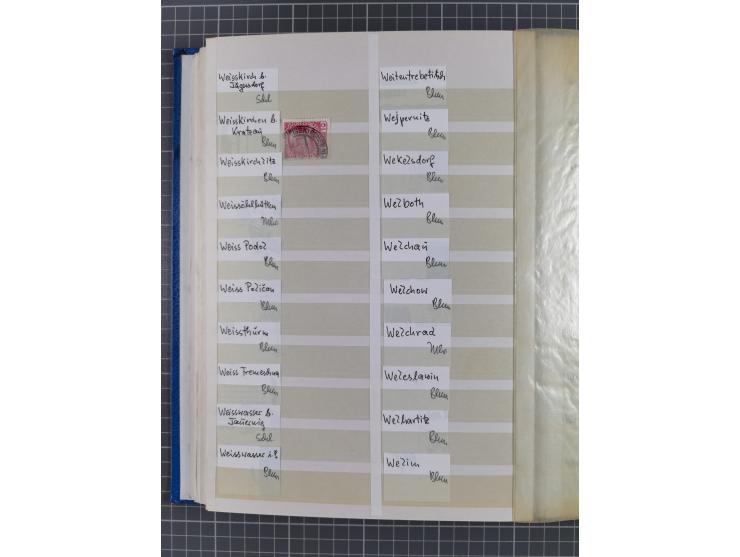 1850/1916 (ca.), Stempelsammlung auf losen Marken nach Orten geordnet, dazu Lombardei Venetien, Feldpost und Levante ungebrau