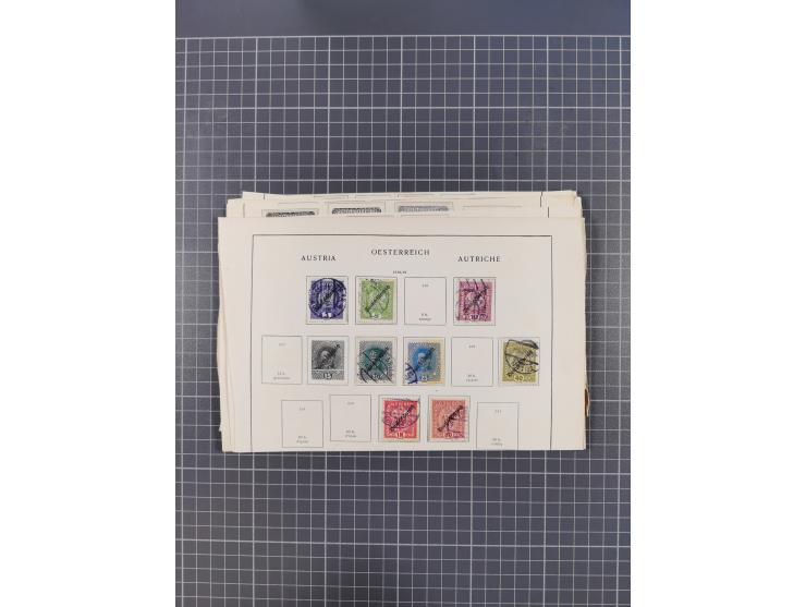 1850/1958 (ca.), reichhaltiger ungebrauchter und gestempelter Doubletten-Bestand, mit einigen Briefen, die erste Ausgabe mit 