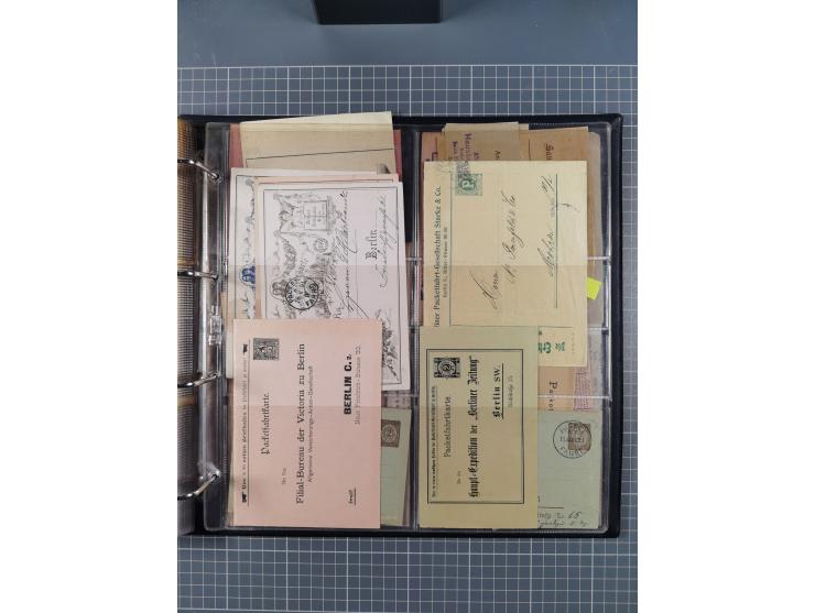Berlin-Berliner Packetfahrt-Gesellschaft: 1886/1902, interessante Sammlung “Ganzsachenkarten und Streifbänder” mit ca.290 ung