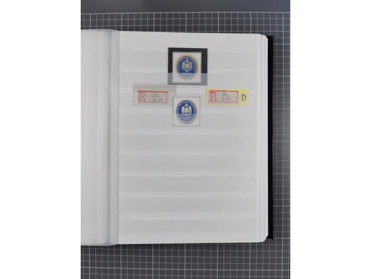 China bis Togo, interessante Sammlung loser R-Zettel mit ca. 330 Stück und 13 Siegelmarken inkl. in Schwarz aus Constantiniop