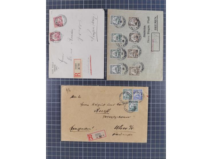 1898/1913, Partie mit 10 R-Briefen/Karten und einem Posteinlieferungsschein mit blauem L2 “Tsingtau (Kiautschou)”. Dabei bunt