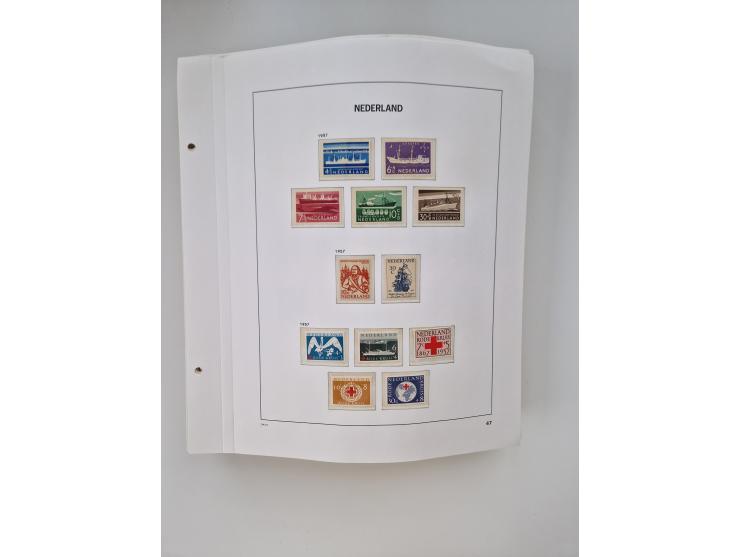 1852/1995, mostly unused and mint never hinged collection incl. official and postage due stamps with a lot of better and comp