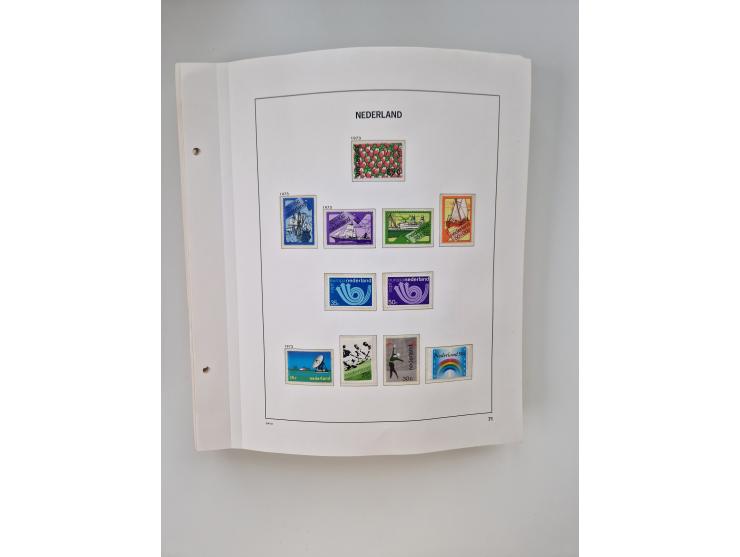 1852/1995, mostly unused and mint never hinged collection incl. official and postage due stamps with a lot of better and comp