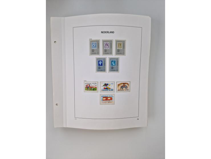 1852/1995, mostly unused and mint never hinged collection incl. official and postage due stamps with a lot of better and comp