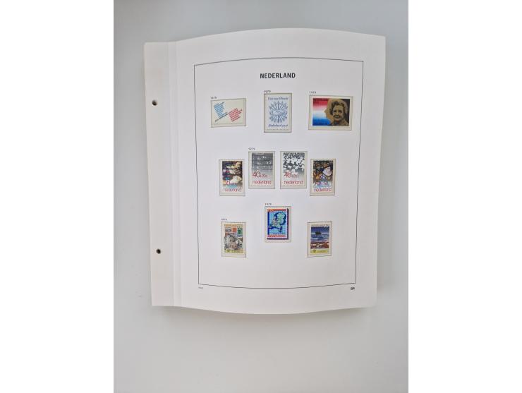 1852/1995, mostly unused and mint never hinged collection incl. official and postage due stamps with a lot of better and comp