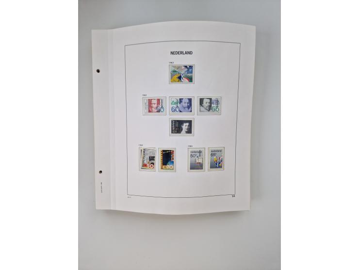 1852/1995, mostly unused and mint never hinged collection incl. official and postage due stamps with a lot of better and comp