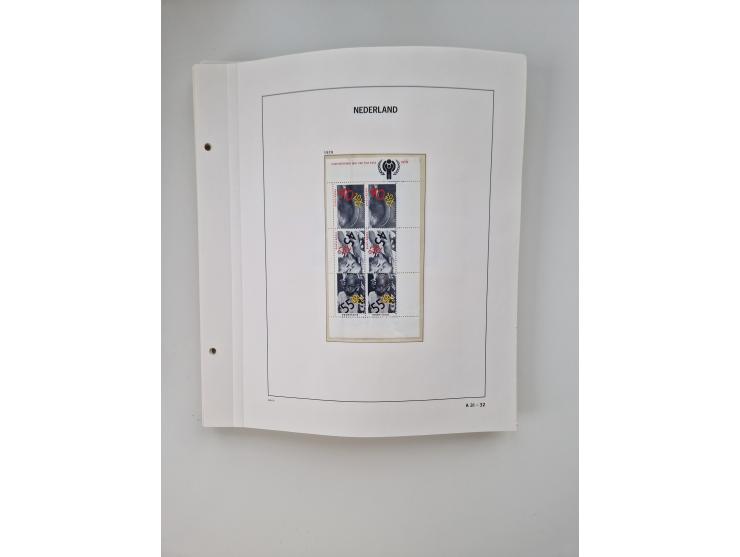 1852/1995, mostly unused and mint never hinged collection incl. official and postage due stamps with a lot of better and comp