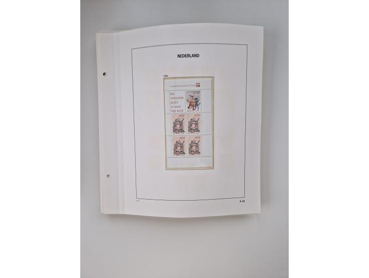 1852/1995, mostly unused and mint never hinged collection incl. official and postage due stamps with a lot of better and comp