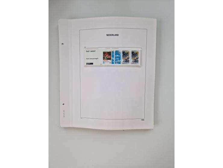 1852/1995, mostly unused and mint never hinged collection incl. official and postage due stamps with a lot of better and comp