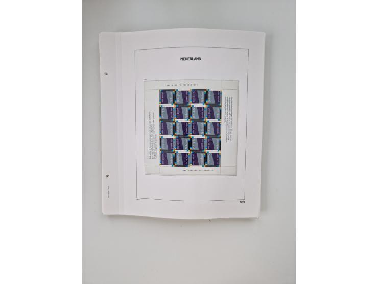 1852/1995, mostly unused and mint never hinged collection incl. official and postage due stamps with a lot of better and comp