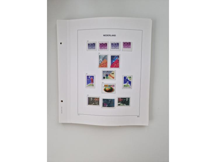 1852/1995, mostly unused and mint never hinged collection incl. official and postage due stamps with a lot of better and comp