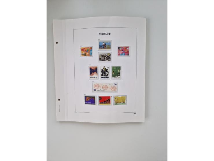 1852/1995, mostly unused and mint never hinged collection incl. official and postage due stamps with a lot of better and comp