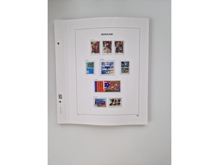 1852/1995, mostly unused and mint never hinged collection incl. official and postage due stamps with a lot of better and comp