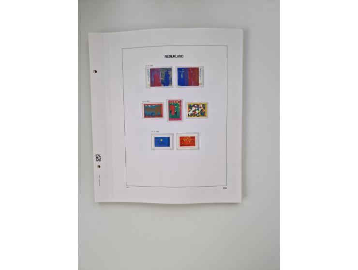 1852/1995, mostly unused and mint never hinged collection incl. official and postage due stamps with a lot of better and comp