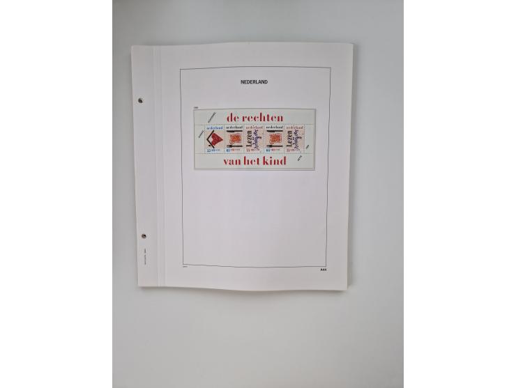 1852/1995, mostly unused and mint never hinged collection incl. official and postage due stamps with a lot of better and comp