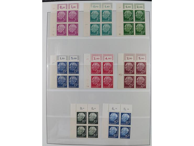 1951/94, postfrische Sammlung Dauerserien, dabei Posthorn in waagerechten oder senkrechten Paaren mit 3 Attesten und 6 Befund